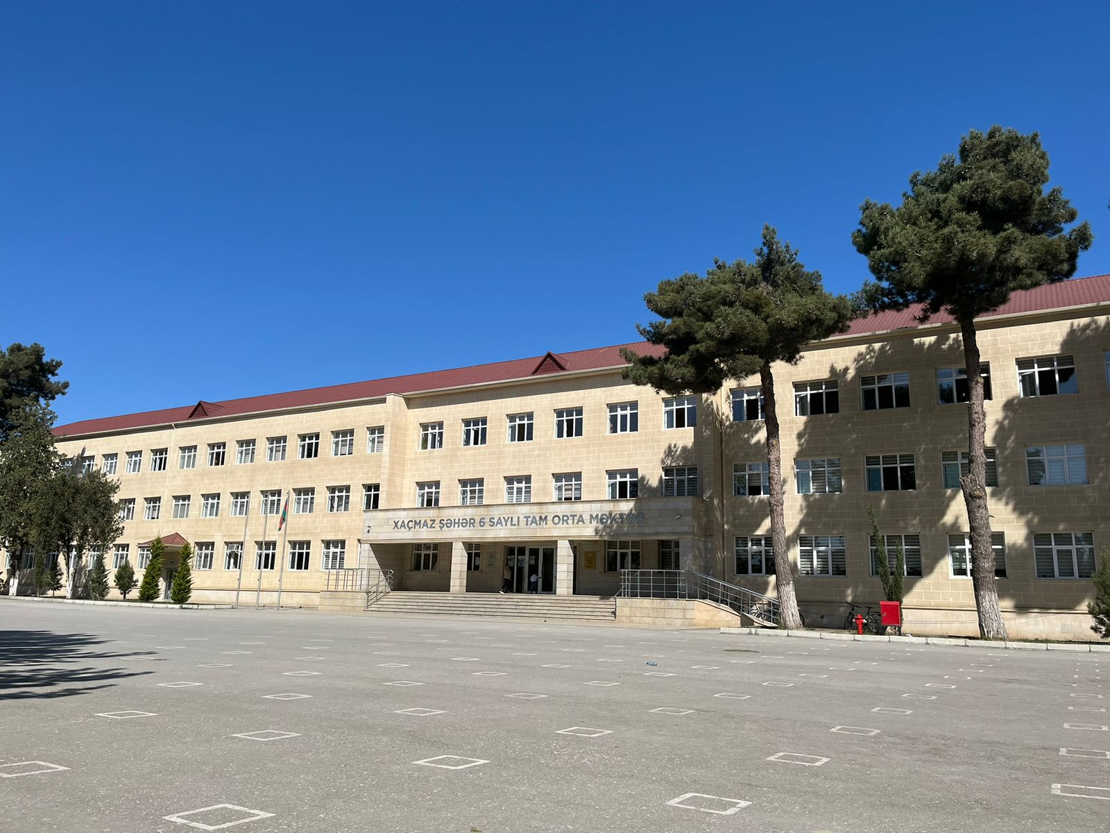 Xaçmaz şəhər Cəfər Cabbarlı adına 6 nömrəli tam orta məktəb