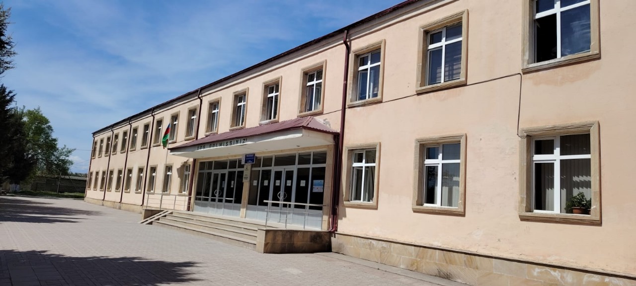 Xaçmaz rayonu Nərəcan kənd Cavid Cəbiyev adına tam orta məktəb