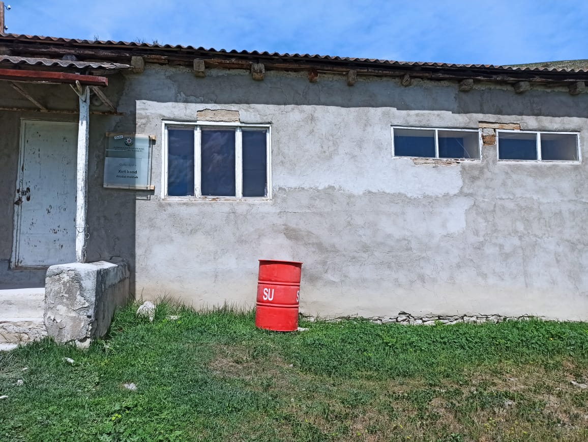 Quba rayon Xırt kənd ibtidai