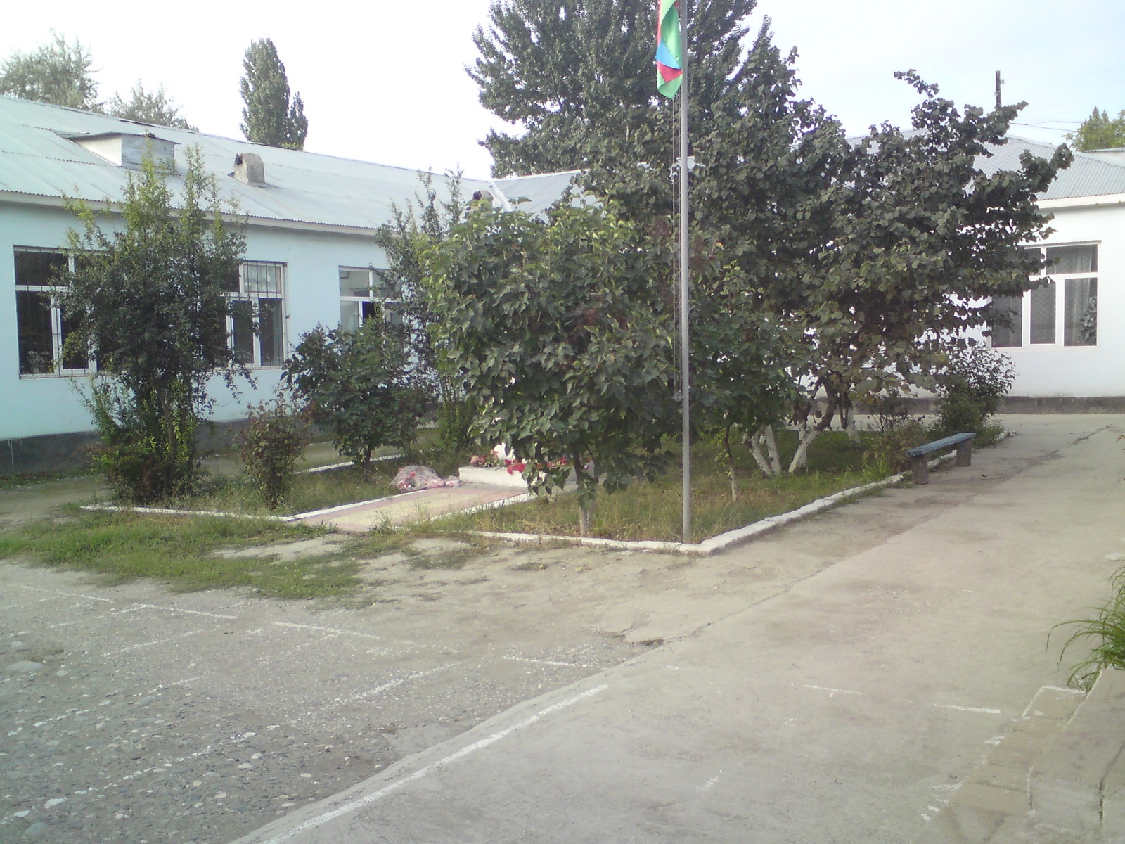 Quba rayonu Əliməmmədoba kənd Abuzər Əliyev adına tam orta məktəb