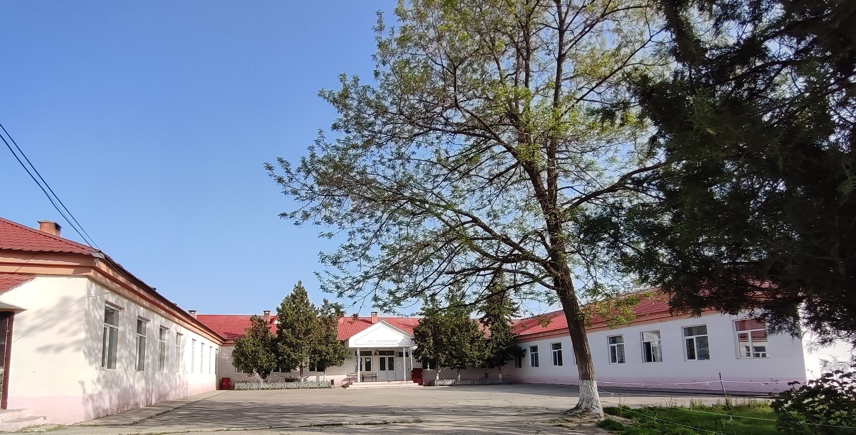 Qusar rayonu Köhnə Xudat kənd tam orta məktəb