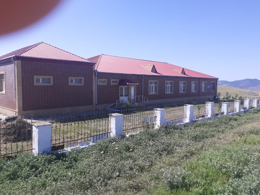 Dağquşçu kənd tam orta məktəbi
