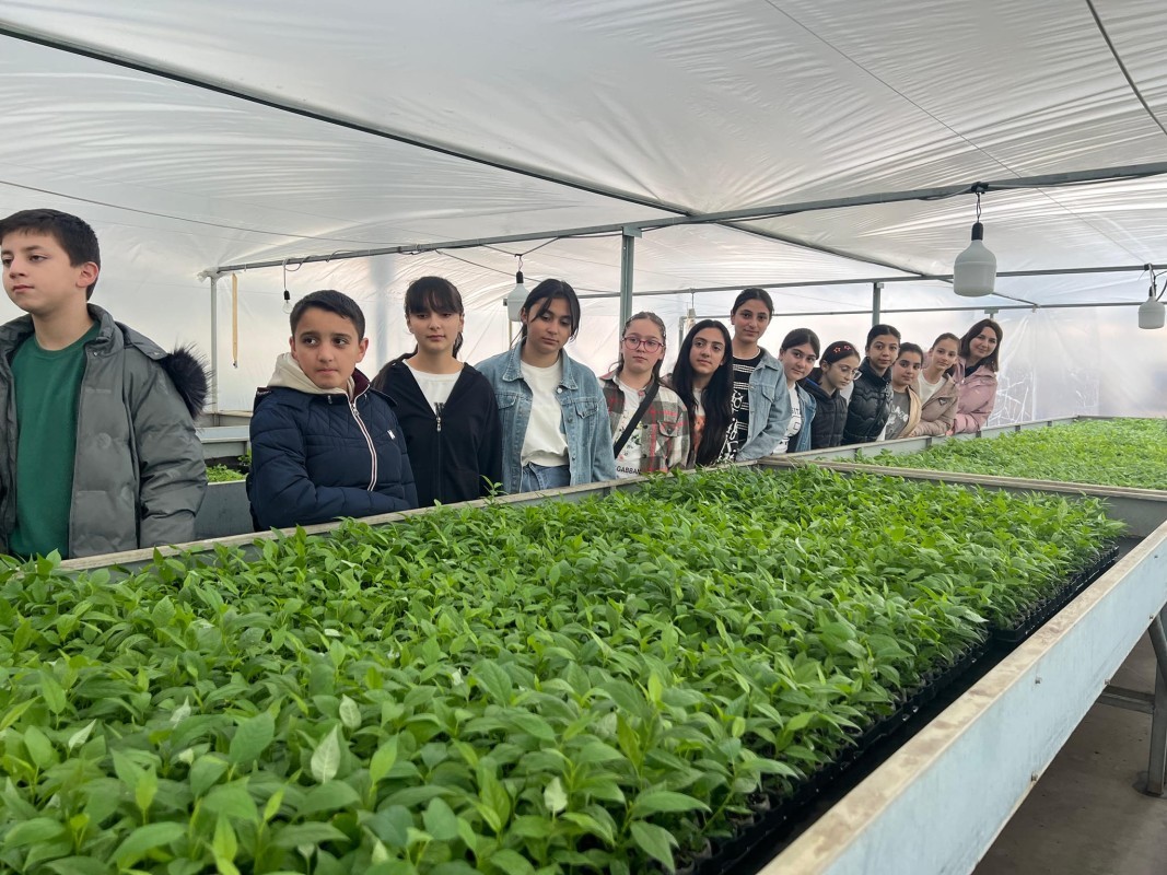 Biologiya fənn aylığı çərçivəsində  ekskursiya təşkil edilmişdir.