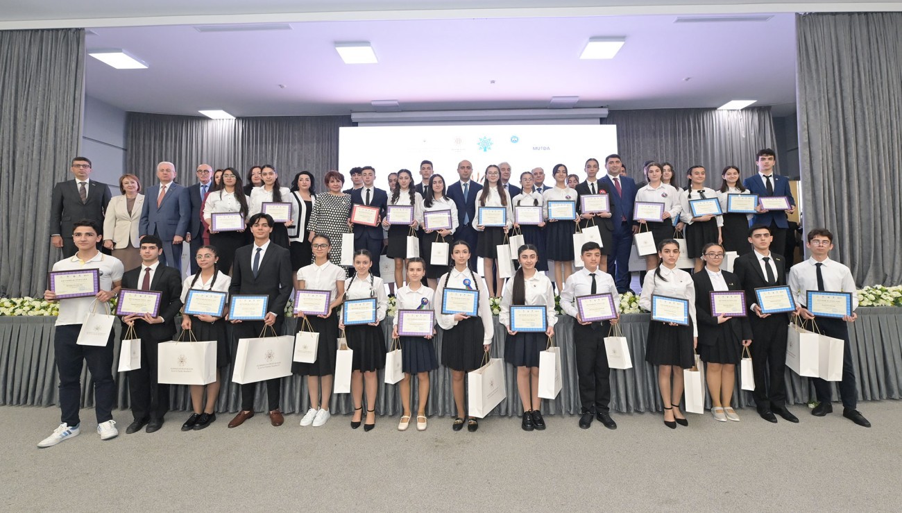 "Ən yaxşı təqdimat" müsabiqəsinin qalibləri mükafatlandırılıblar