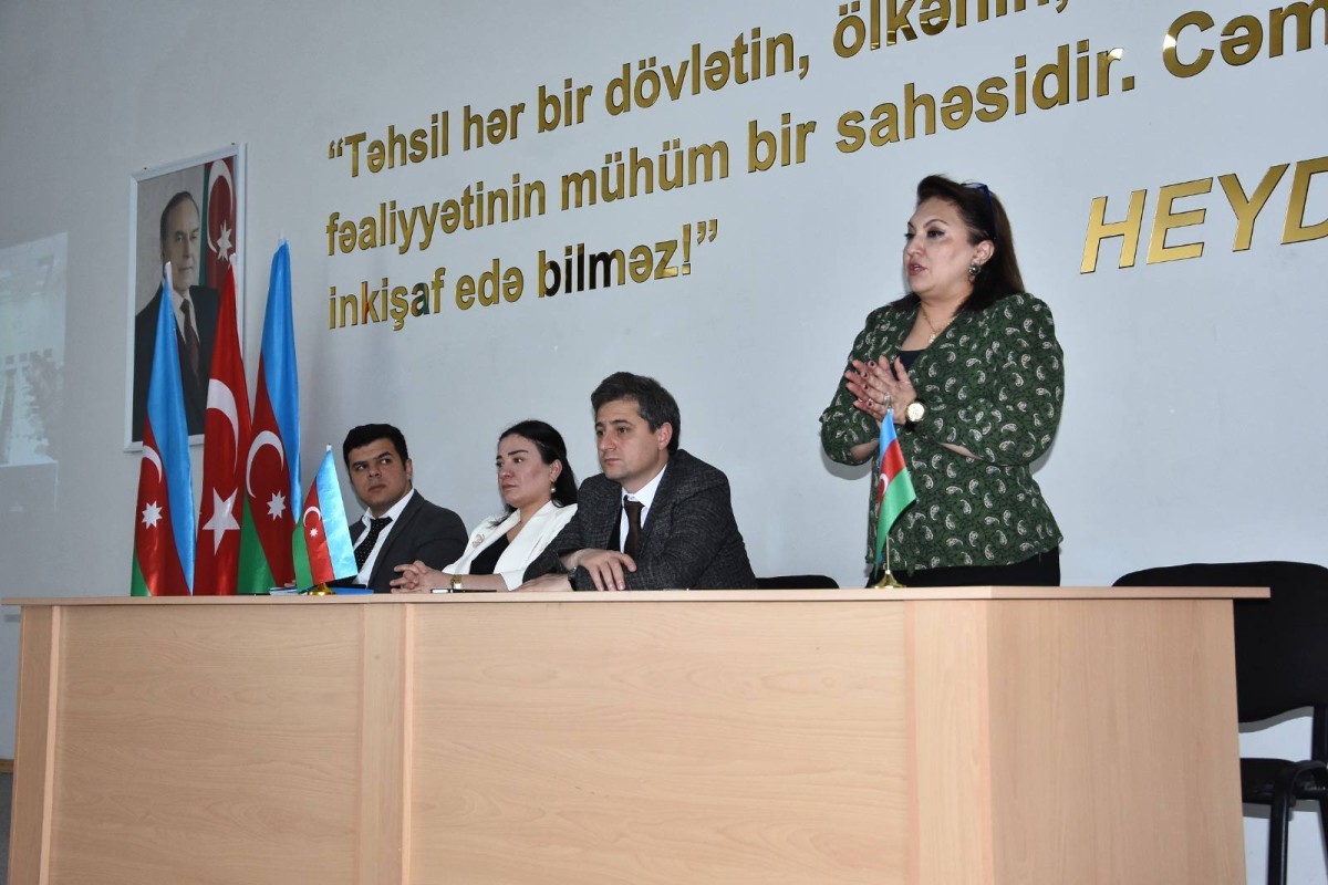 Qarabağ Universiteti ilə bağlı məlumatlandırıcı görüş keçirilib