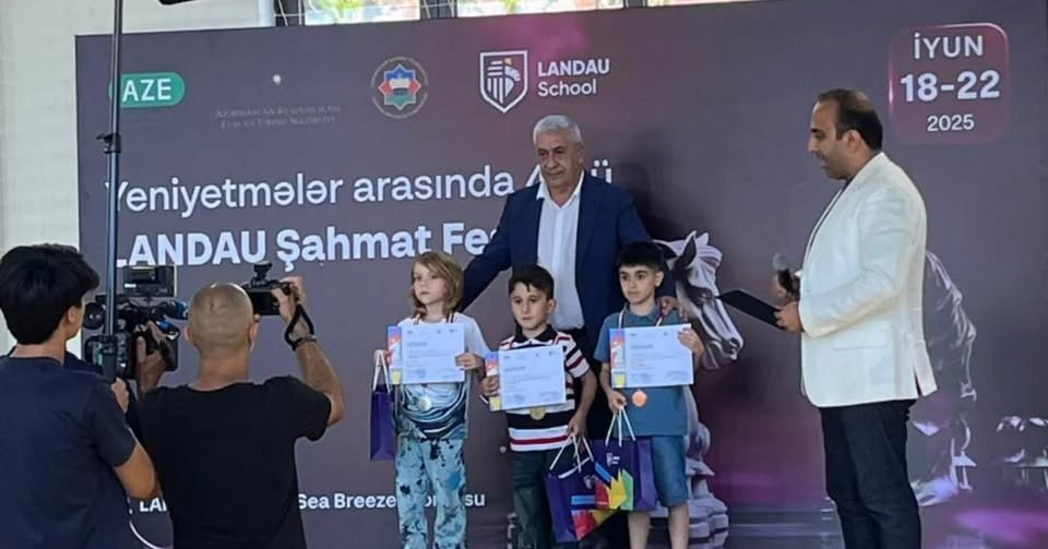 IV Landau şahmat festivalı başa çatdı