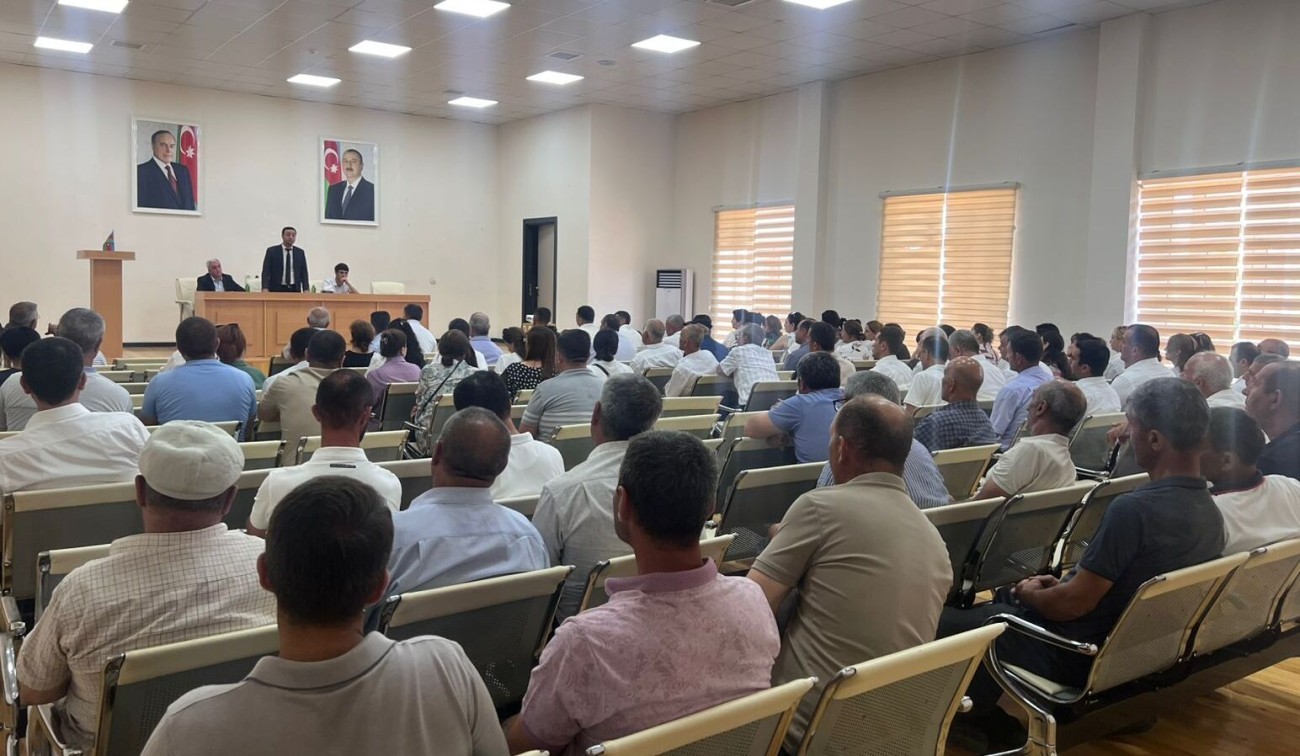 “Təsərrüfat və maliyyə” istiqaməti üzrə təlimlər keçirildi