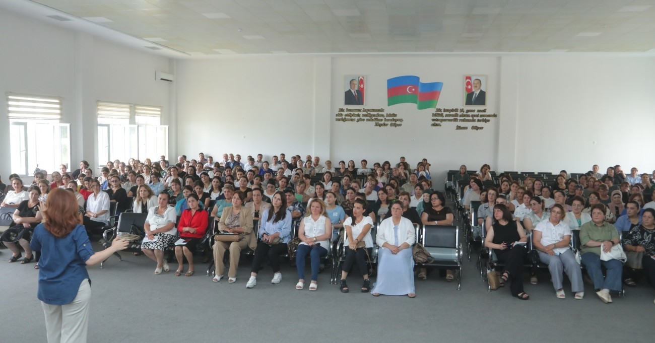 İbtidai sinif müəllimləri üçün seminar təşkil edilib