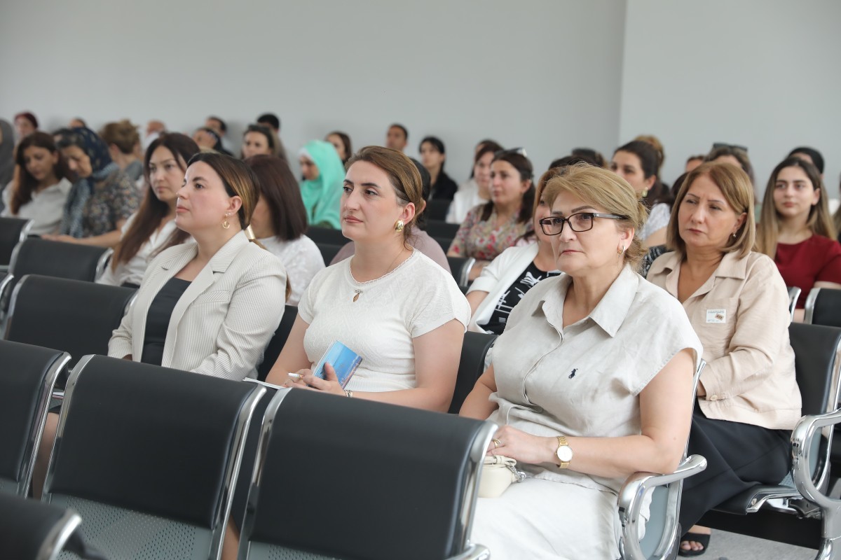 Sentyabr konfransı çərçivəsində görüşlər davam edib