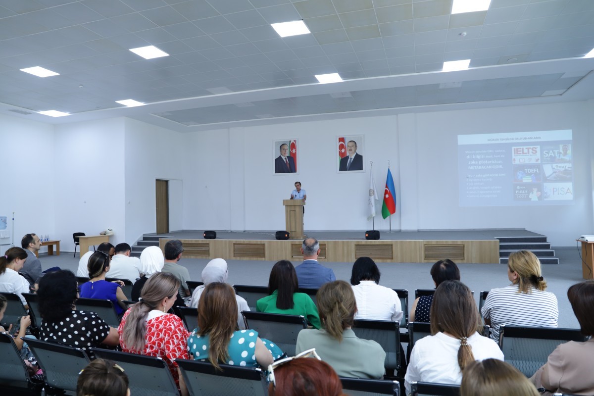 “Zəfərin uşaqları ilə oxu marafonu” layihəsi üzrə məlumatlandırıcı görüş keçirilib.