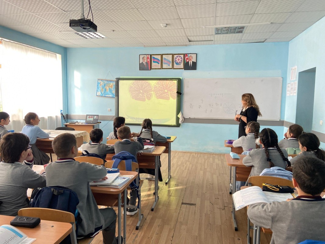 Beynəlxalq Müəllimlər Günü çərçivəsində açıq dərs təşkil olunub