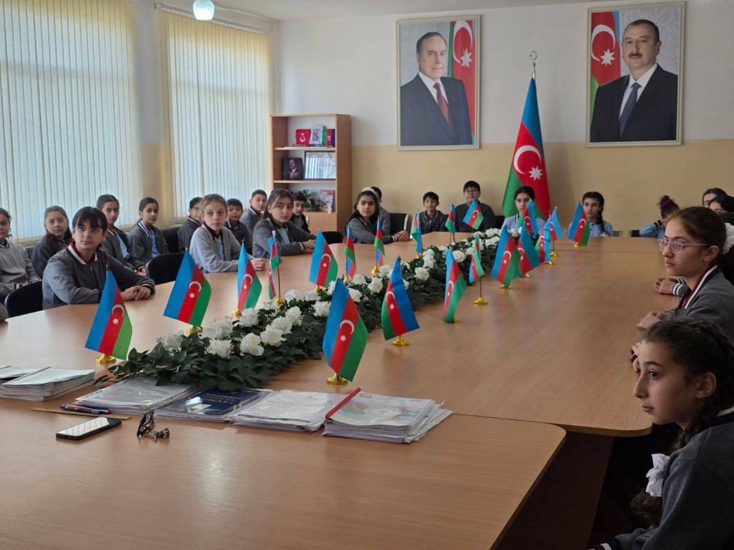 Məktəblərdə tədbirlər keçirildi