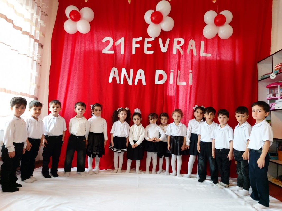 Ana Dili Günü ilə bağlı tədbirlər davam edir